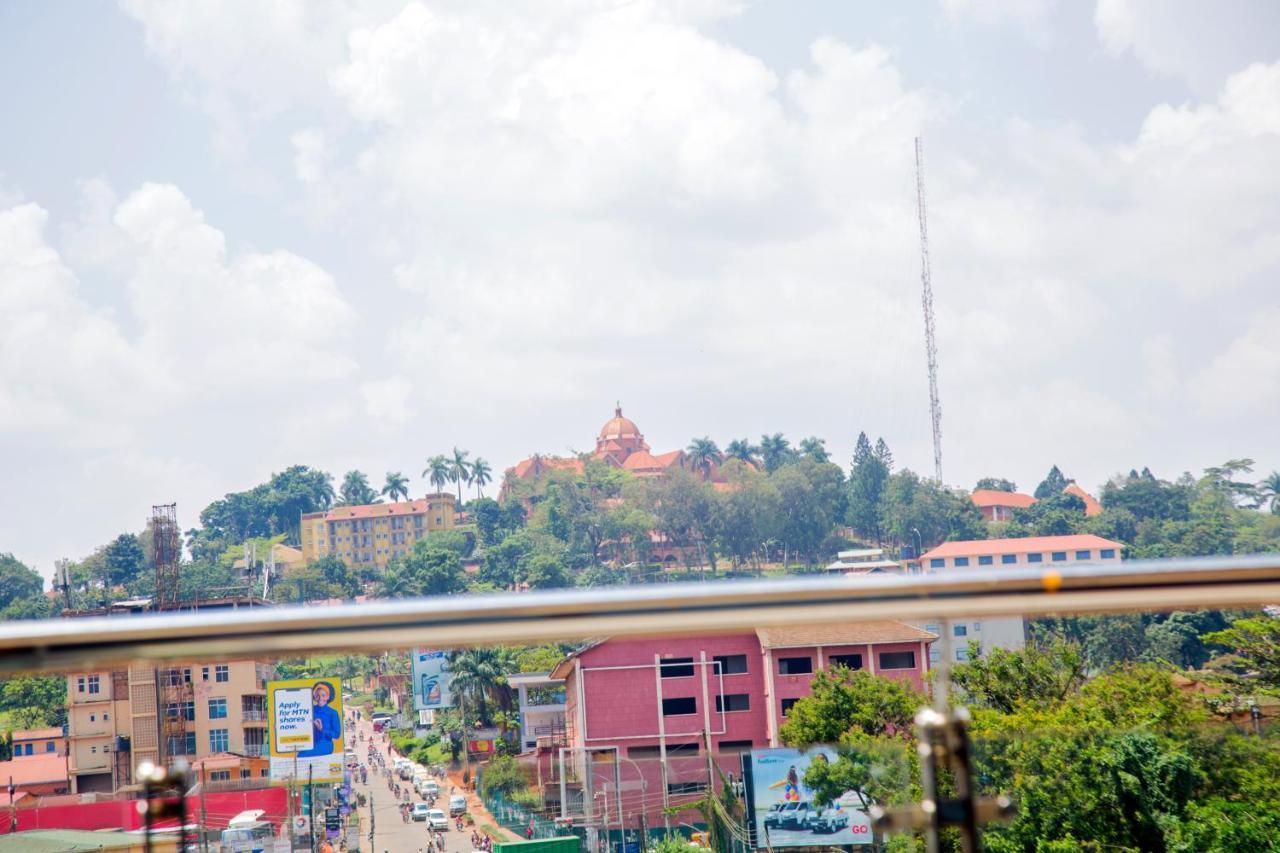 Gns Hotel Kampala Eksteriør billede